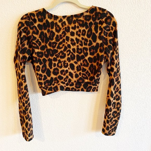 HOTTIE WORLD - Animal Print Crop Top L - Picture 3 of 4